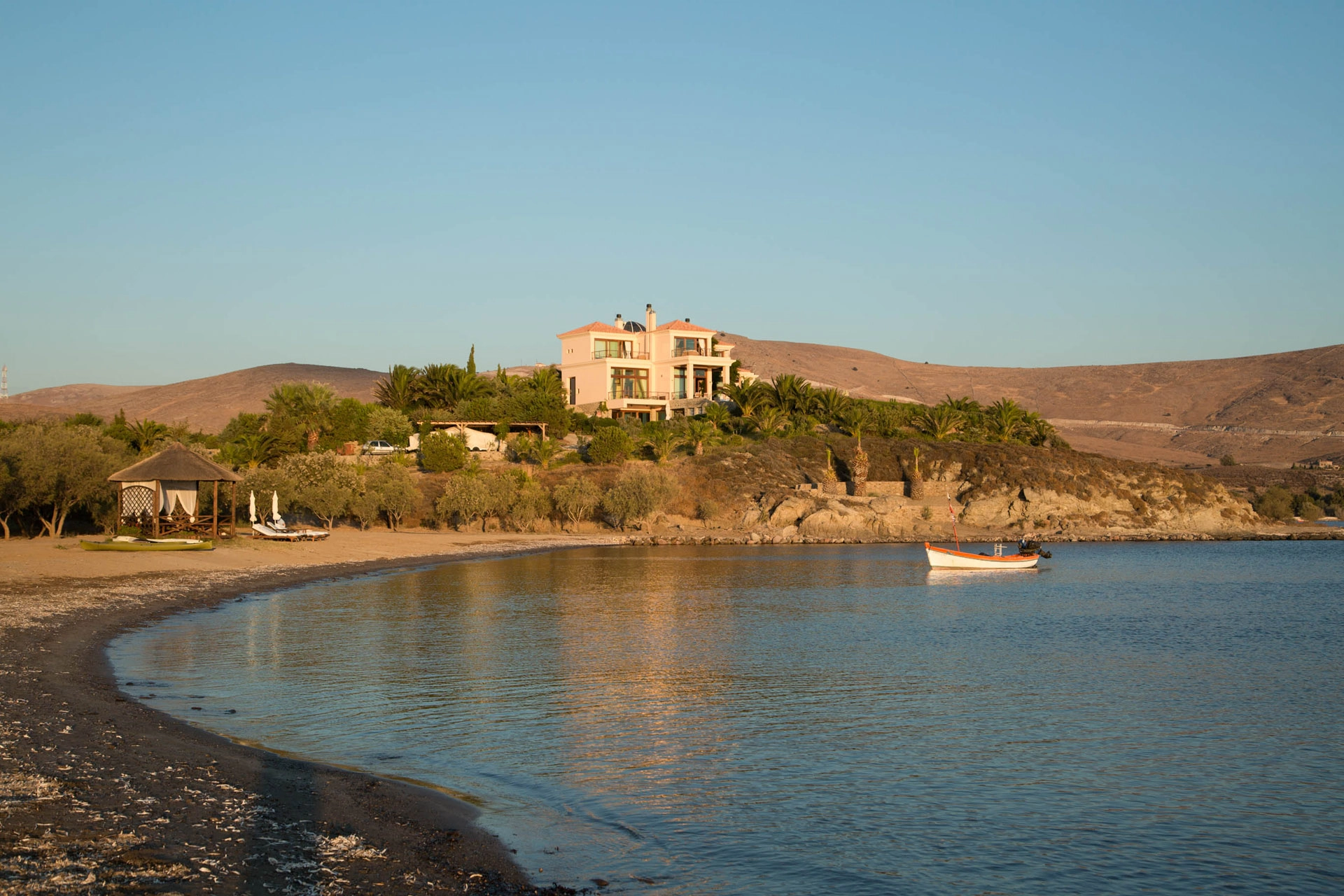 Lighthouse Mansion & Estate