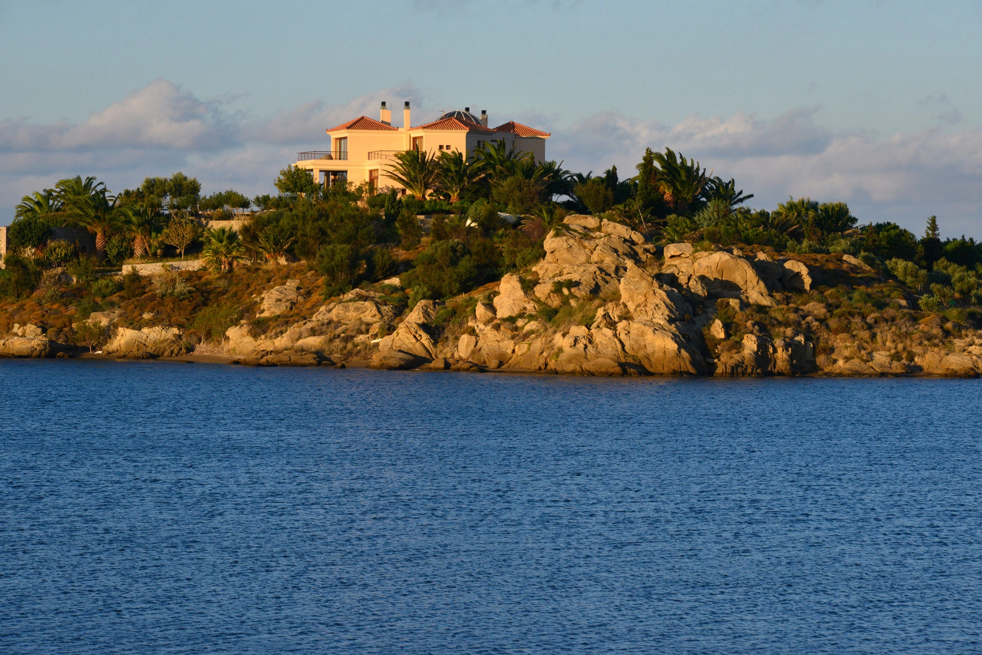 Lighthouse Mansion & Estate