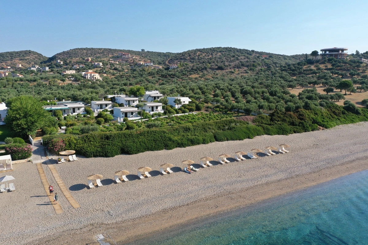 Mani Beachfront Bungalow