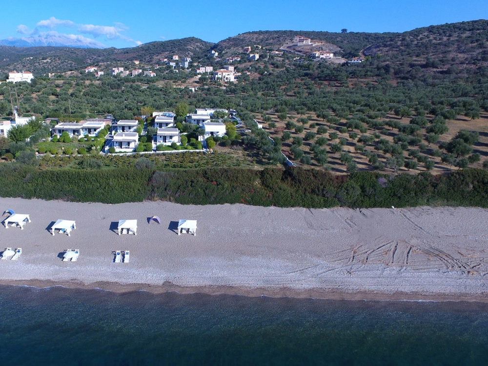 Mani Beachfront Bungalow